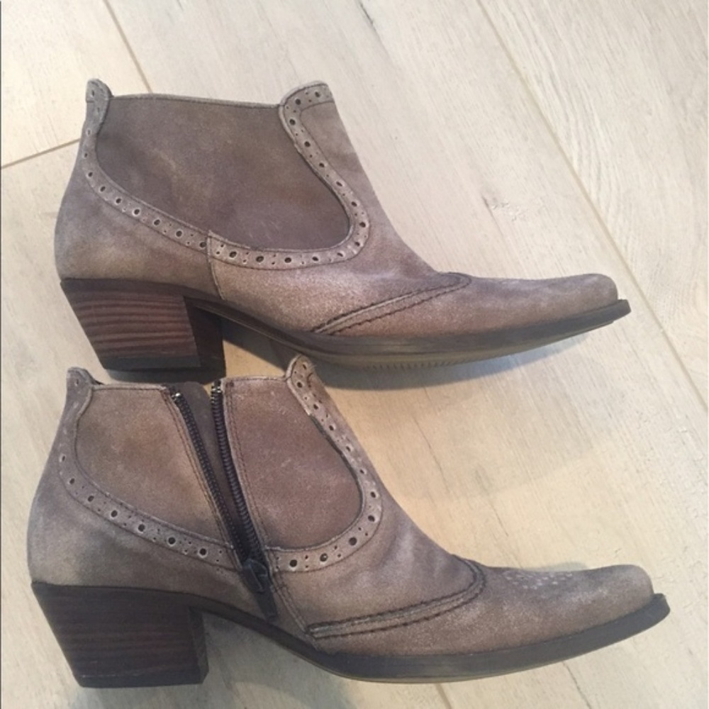 Paul Green shoes